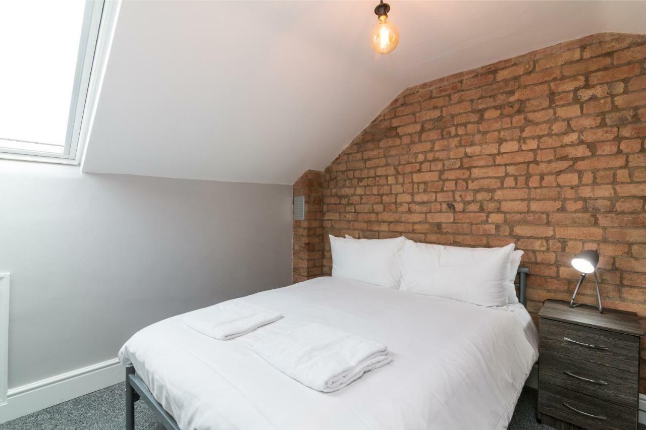Salisbury Street Guesthouse ロング・イートン エクステリア 写真